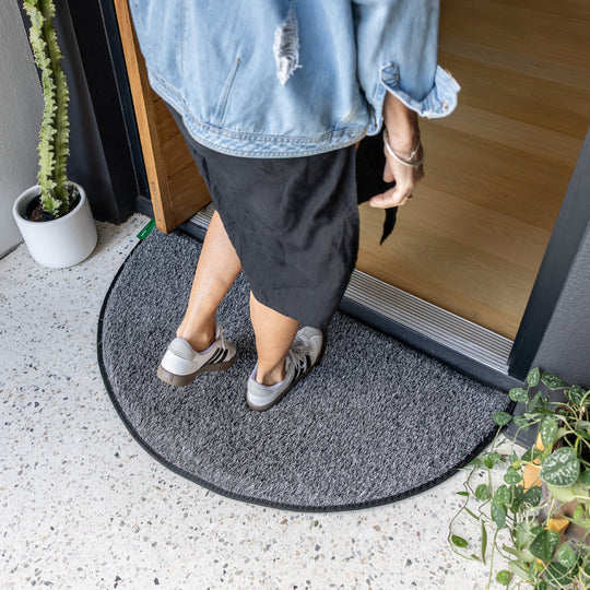 muk mat Crescent Mat