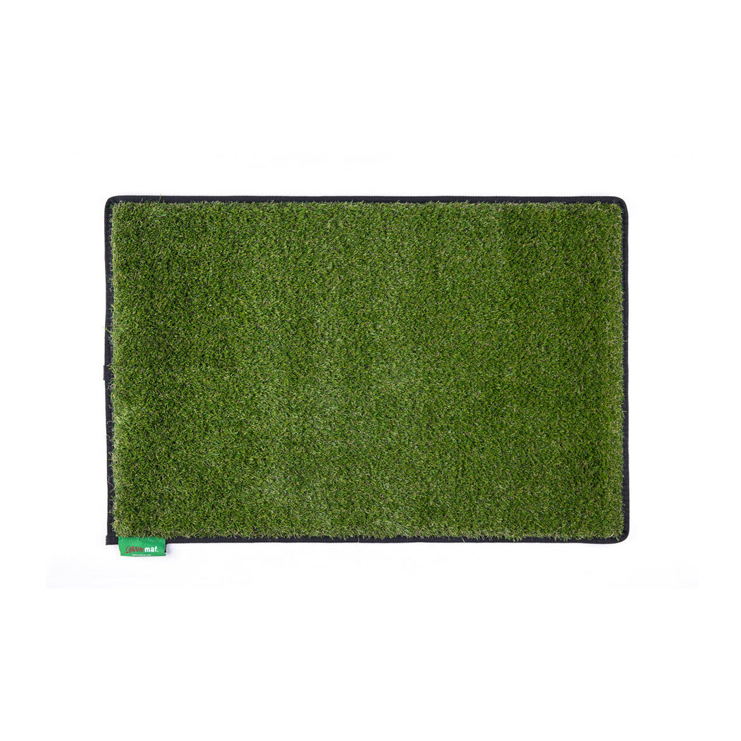 Large grass mat in Pitch Black trim.